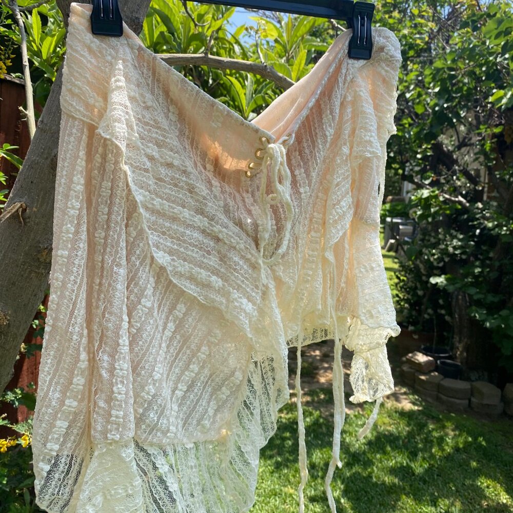 RAGA MALAK // BEIGE ZIDA MINI SKIRT // SIZE XXL